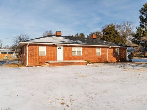 812 Springwood Avenue, Gibsonville, NC, 27249 | Card Image