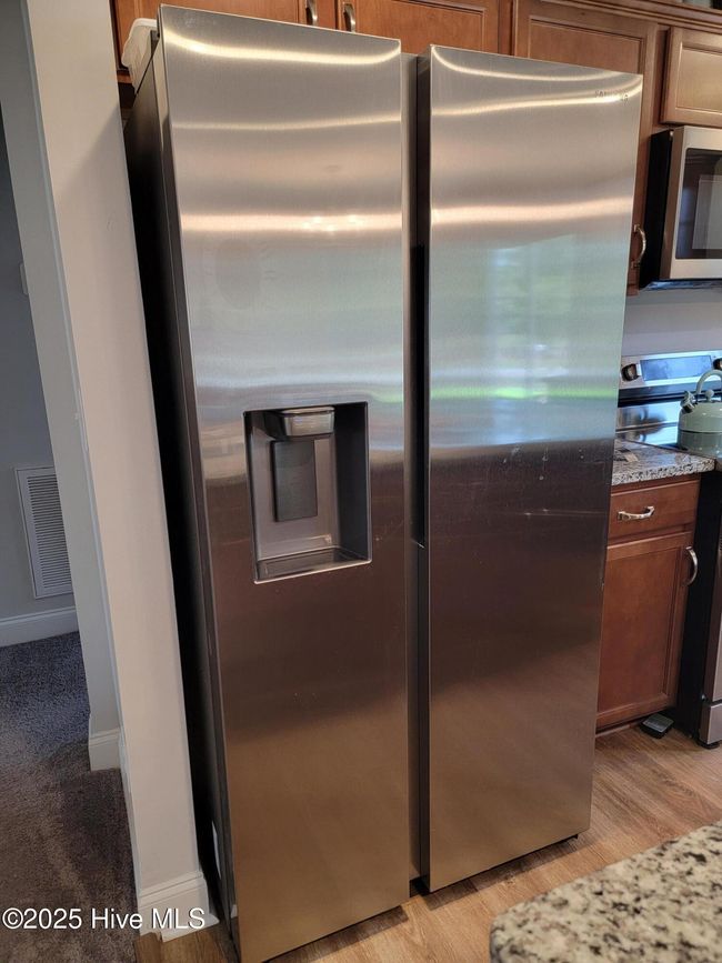 Stainless Refrigerator | Image 6