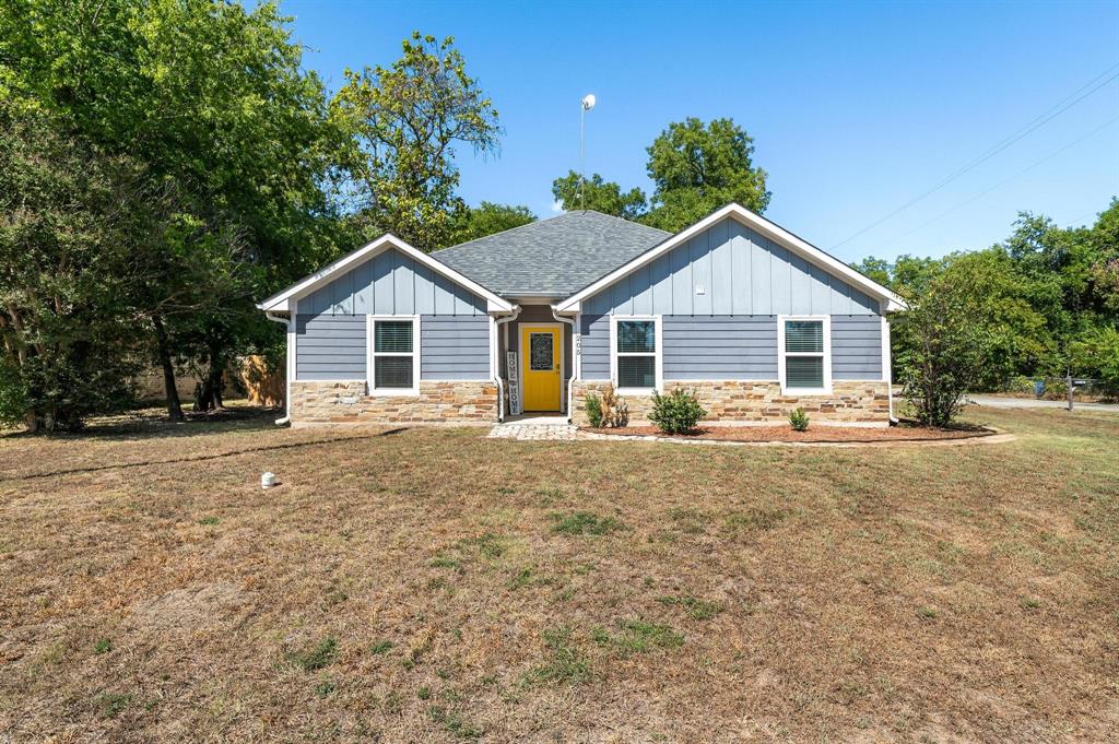 4th St, Dodd City, TX 75438