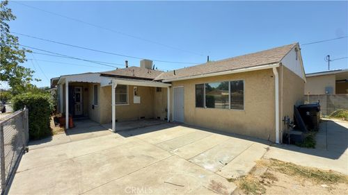 607 Wolfskill St, San Fernando, CA, 91340-4024 | Card Image