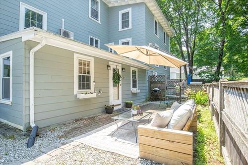 apt-c-1 Nelson St, Upton, MA, 01568-1733 | Card Image