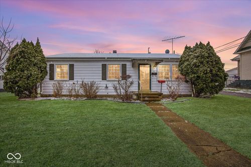 21 Mildred St, Shelbyville, IN, 46176-2730 | Card Image