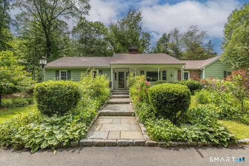 4 Twist Hill Rd, Newtown, CT, 06470-1522 | Card Image