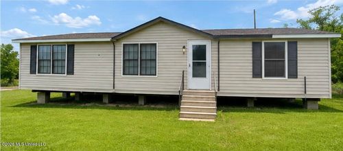 147 Humphrey Rd, Holly Springs, MS, 38635-8380 | Card Image