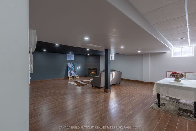 150 Seymour Cres, House other with 7 bedrooms, 4 bathrooms and 4 parking in Windsor ON | Image 22