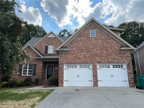 205 Cabot Dr, Winston-Salem, NC, 27103-6097 | Card Image