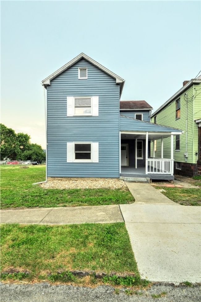 405 Painter St, House other with 3 bedrooms, 1 bathrooms and null parking in Everson PA | Image 5