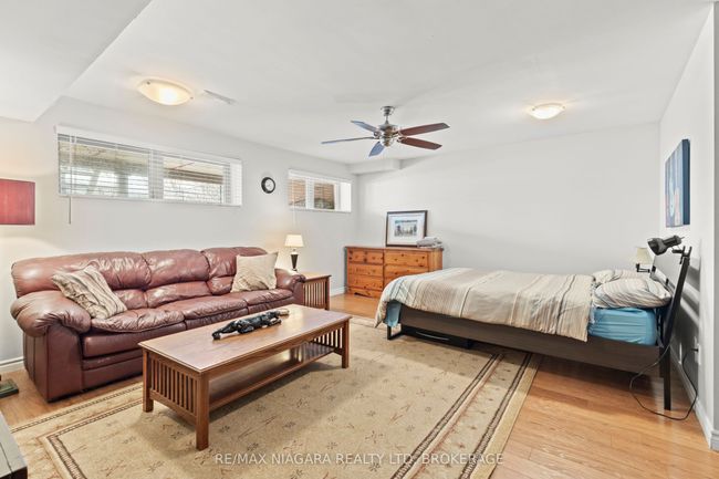 1069 Beach Blvd, House attached with 2 bedrooms, 4 bathrooms and 2 parking in Hamilton ON | Image 25