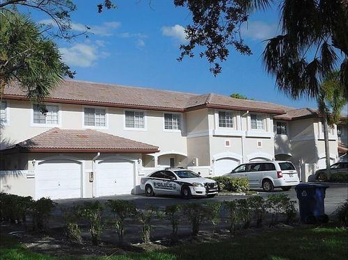 8985 Nw 38th Dr, Coral Springs, FL, 33065-4396 | Card Image