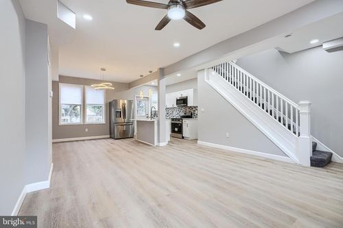 3953 Wilsby Ave, BALTIMORE, MD, 21218-1928 | Card Image