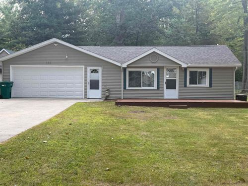632 Old Trail Dr, Houghton Lake, MI, 48629-9378 | Card Image