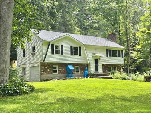 3 Millstream Rd, Amston, CT, 06231-1419 | Card Image