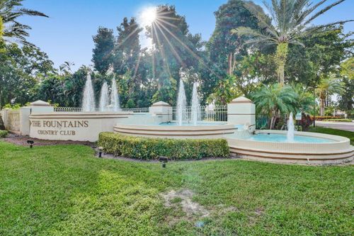 207-4832 Esedra Ct, Lake Worth, FL, 33467-5125 | Card Image