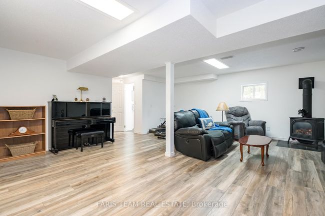 1474 Champlain Rd, House other with 3 bedrooms, 2 bathrooms and 4 parking in Tiny ON | Image 18