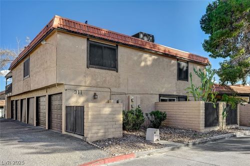 unit-b-311 Brookside Ln, Las Vegas, NV, 89107-1149 | Card Image