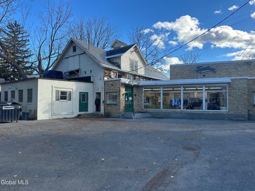 apt-5-895 Bay St, Glens Falls, NY, 12801-3000 | Card Image