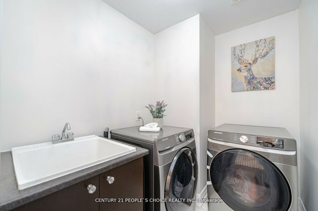 99 Scott Blvd, House other with 5 bedrooms, 4 bathrooms and 2 parking in Milton ON | Image 29