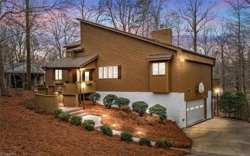 1283 Westminster Dr, High Point, NC, 27262-7361 | Card Image