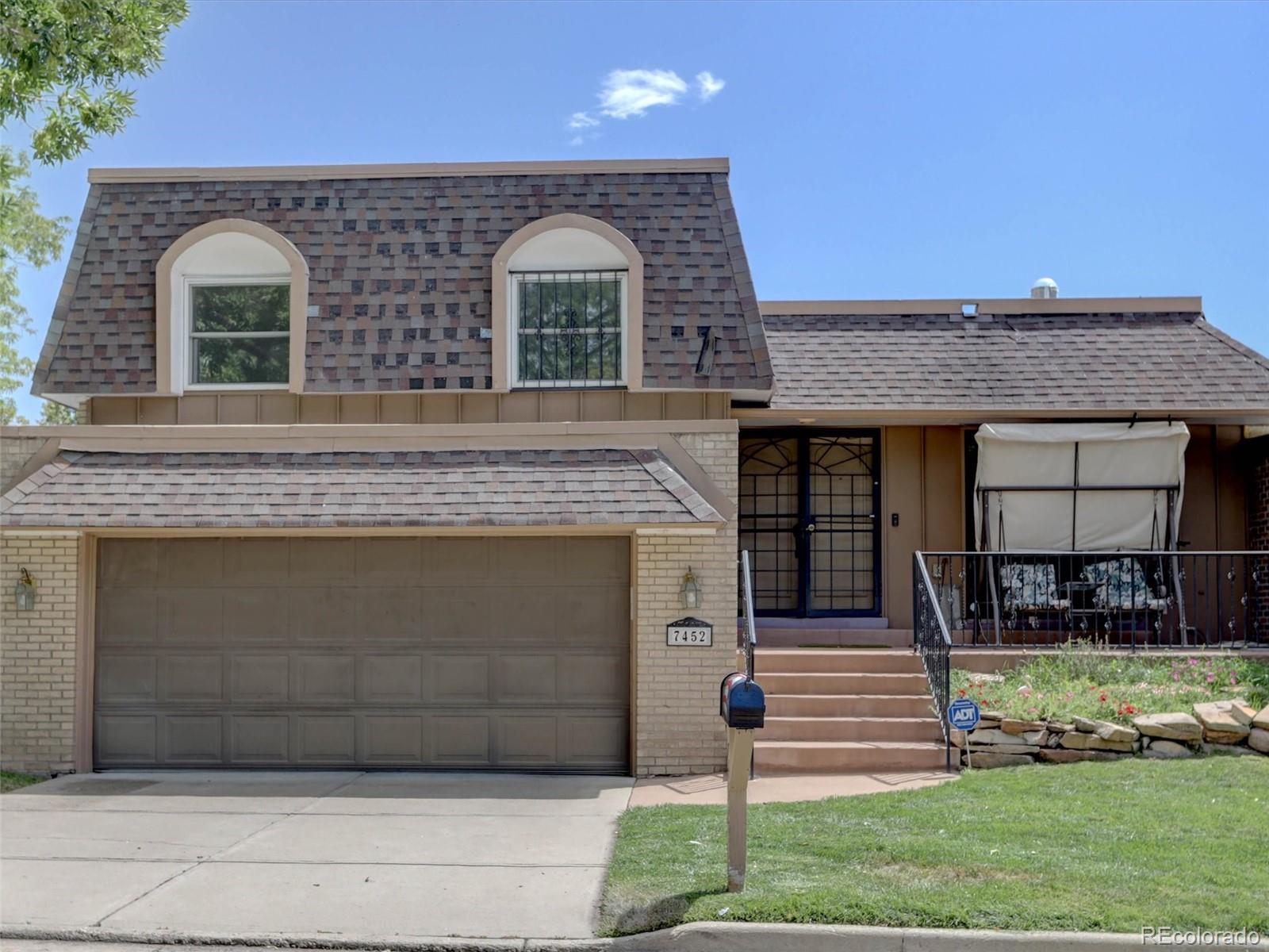Cedar Cir, Lakewood, CO 80226