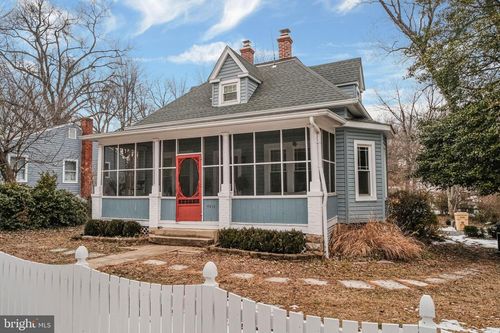 4810 Fox St, COLLEGE PARK, MD, 20740-1811 | Card Image