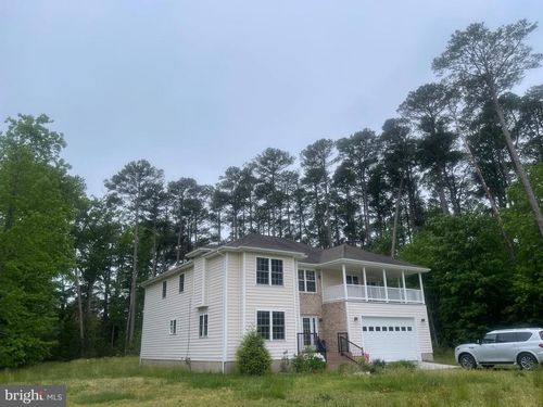 111 Moon Dr, Moon, VA, 23119-2146 | Card Image