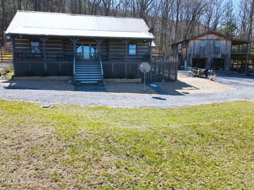 990 Luna Way, Parrottsville, TN, 37843-3154 | Card Image