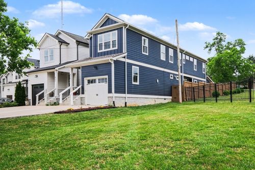 829 Watts Ln, Nashville, TN, 37209-4437 | Card Image