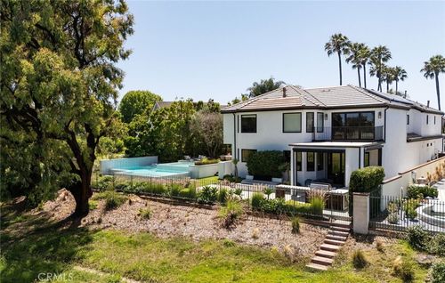 19476 Woodlands Dr, Huntington Beach, CA, 92648 | Card Image