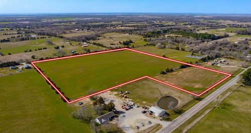 1 N Center St, Bonham, TX, 75418-4300 | Card Image