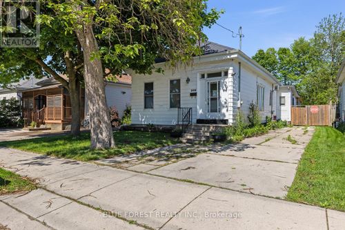 208 Maitland St, London, ON, N6B2Y1 | Card Image