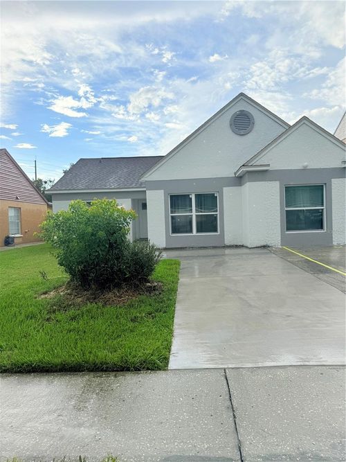 2130 Redleaf Dr, BRANDON, FL, 33510-2041 | Card Image