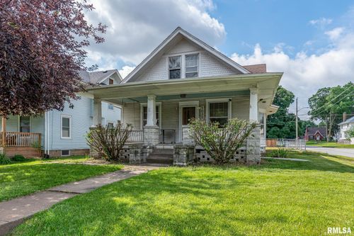 1035 W Locust St, Davenport, IA, 52804-3853 | Card Image