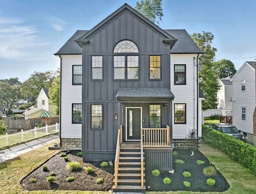 19 Shirley Rd, Medford, MA, 02155-1535 | Card Image