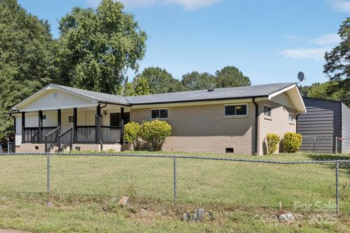 1024 Old Mountain View Rd, Mount Holly, NC, 28120-1288 | Card Image