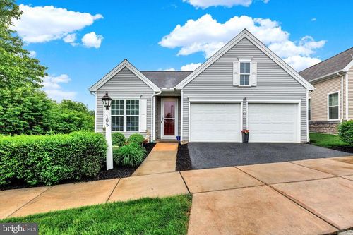 105 Mccarter Ln, STRASBURG, PA, 17579-1350 | Card Image