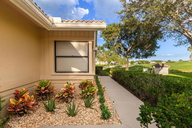 533 Prestwick Cir, Townhouse with 2 bedrooms, 2 bathrooms and null parking in Palm Beach Gardens FL | Image 30