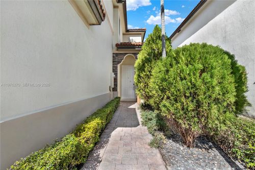 9243 Sw 227th Ter, Cutler Bay, FL, 33190-1966 | Card Image