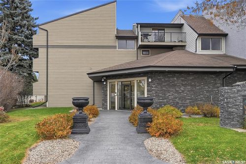 303-2233 St Henry Ave, Saskatoon, SK, S7M5K6 | Card Image