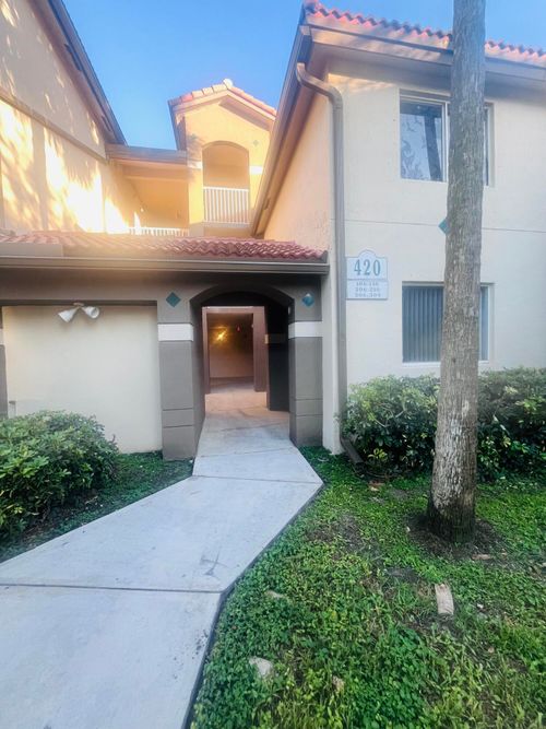 2-108-420 S Park Rd, Hollywood, FL, 33021-8726 | Card Image