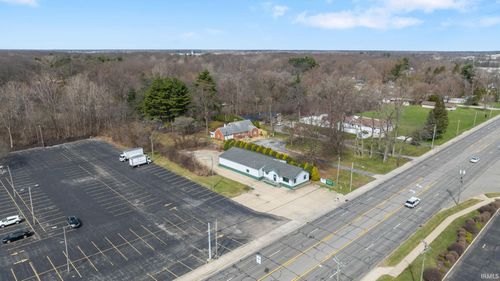 2111 Cassopolis St, Elkhart, IN, 46514-5115 | Card Image