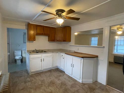 4-93 Franklin St, Franklin, NH, 03235-1740 | Card Image