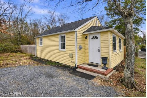 466 Stagecoach Rd, Clarksburg, NJ, 08510-1405 | Card Image