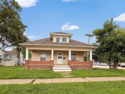 111 Andrew St, Paris, IL, 61944-1448 | Card Image