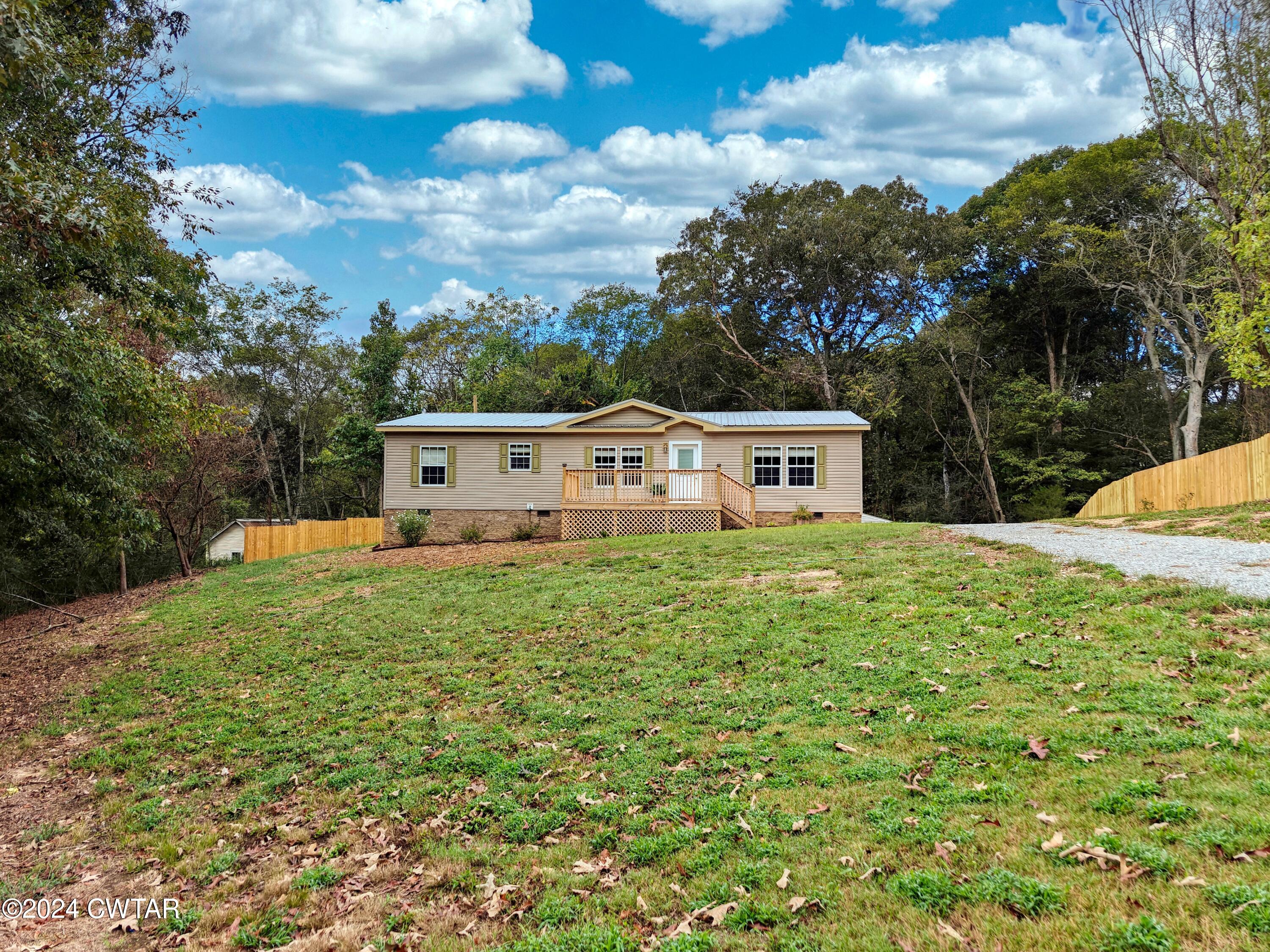 Fern Ave, Camden, TN 38320