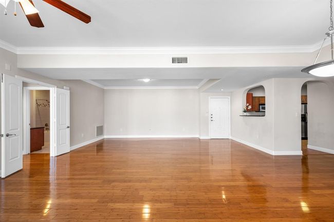APT-445 - 2299 Lone Star Dr, Condo with 2 bedrooms, 2 bathrooms and 2 parking in Sugar Land TX | Image 16