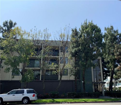 1140 E Ocean Blvd, Long Beach, CA, 90802-5673 | Card Image