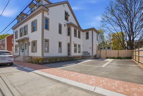 b-8 Milk St, Newburyport, MA, 01950-2929 | Card Image