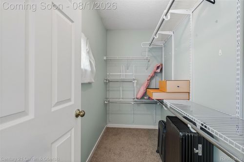 41484 Belden Cir, Novi, MI, 48377-1546 | Card Image