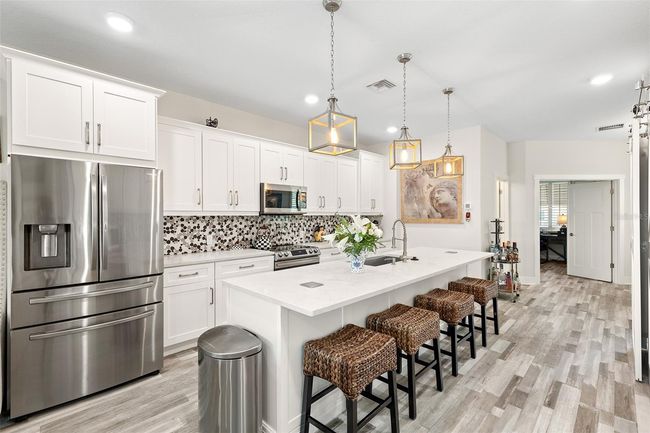 1237 Savona Dr Ne, Townhouse with 4 bedrooms, 3 bathrooms and null parking in St Petersburg FL | Image 4