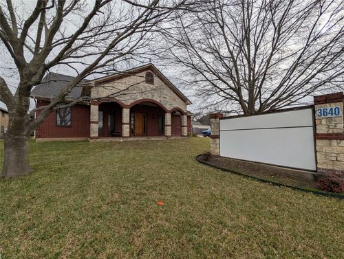 3640 W Waco Dr, Waco, TX, 76710-5345 | Card Image
